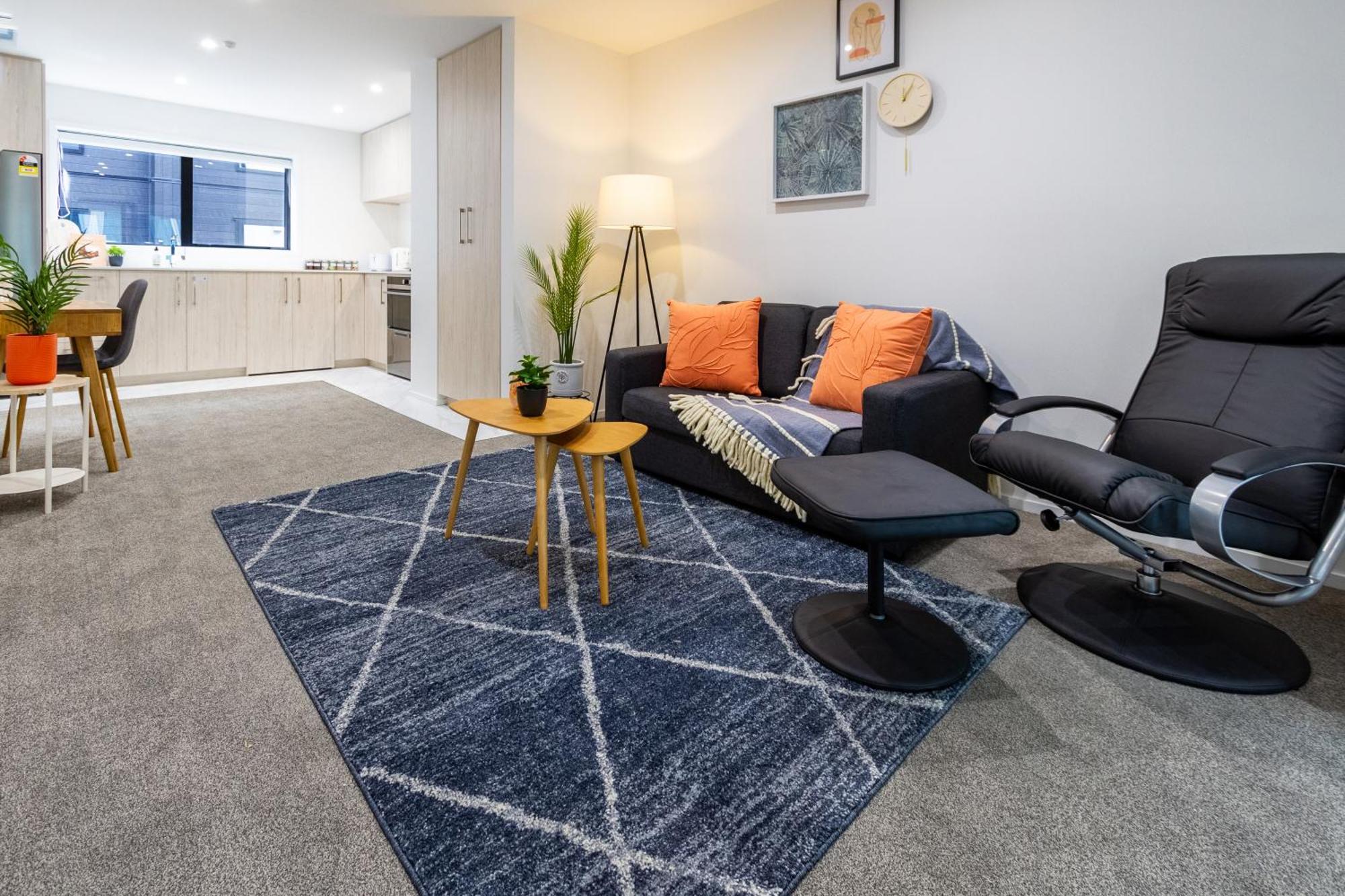 Luxury Living: 2-Bedroom Retreat In クライストチャーチ エクステリア 写真